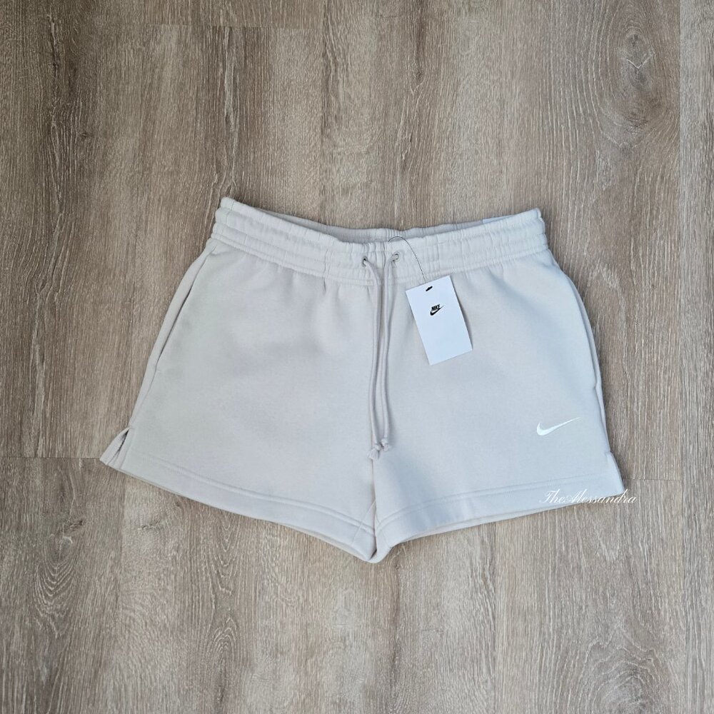 Nike Phoenix Fleece Mid-Rise 4” Shorts Medium New With Tags Lounge Athleisure